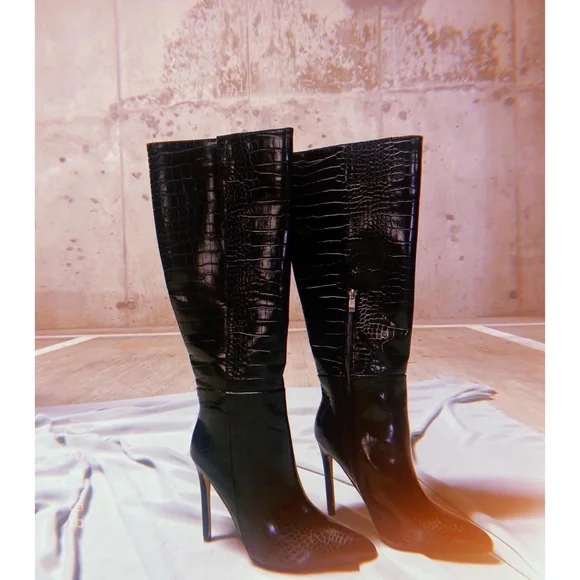 Black Knee Boots - Picture 3 of 6